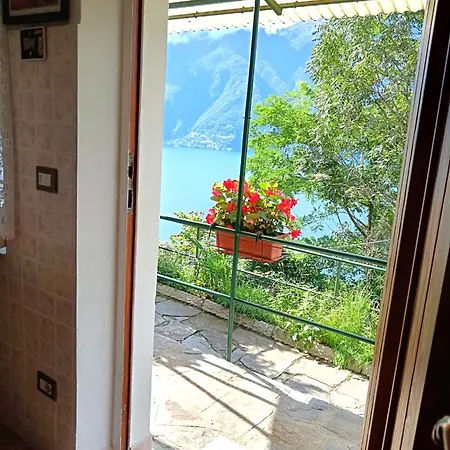 Il Glicine Sul אכסניה טרונצאנו לאגו מג'ורה