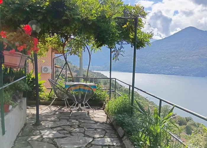 بيت خشبي Il Glicine Sul *